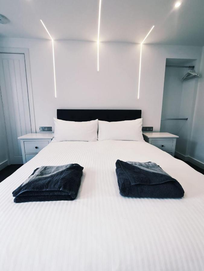 28 Harbour Lettings Luxury Apartments For Over 25S Plymouth Exterior foto